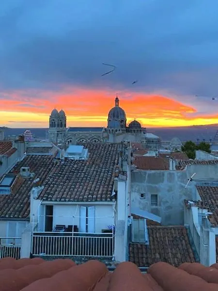 Apartment Appartement T3 Duplex Sous Les Toits De Marseille Panier Vieux Port